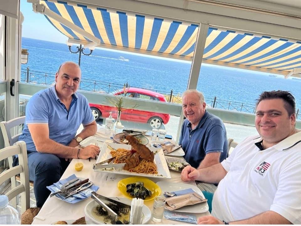 Χαλαρή επίσκεψη Γ. Μασούτη στο λιμάνι