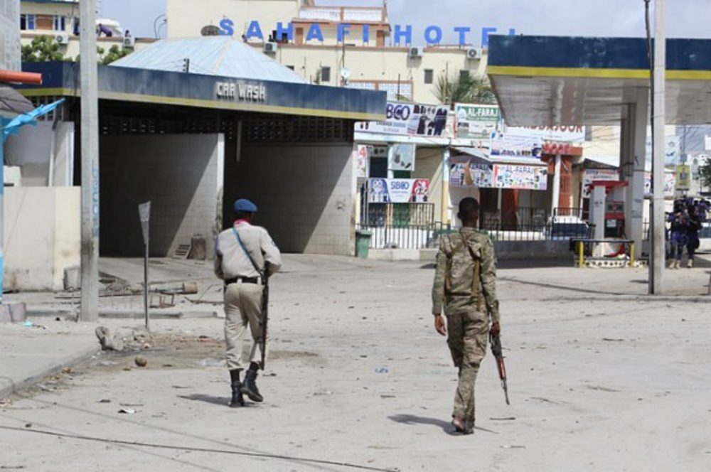 Σομαλία: 21 οι νεκροί από την επίθεση σε ξενοδοχείο στο Μογκαντίσου – Εκατοντάδες οι τραυματίες