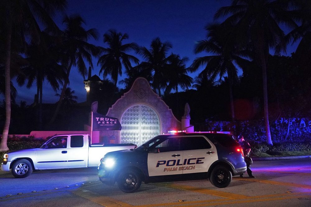 Πολιτική θύελλα στις ΗΠΑ μετά την έφοδο του FBI στο σπίτι του Ντόναλντ Τραμπ