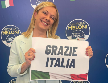 Ιταλία: Το χειρόγραφο μήνυμα της κόρης της Μελόνι μετά τις εκλογές (ΦΩΤΟ)