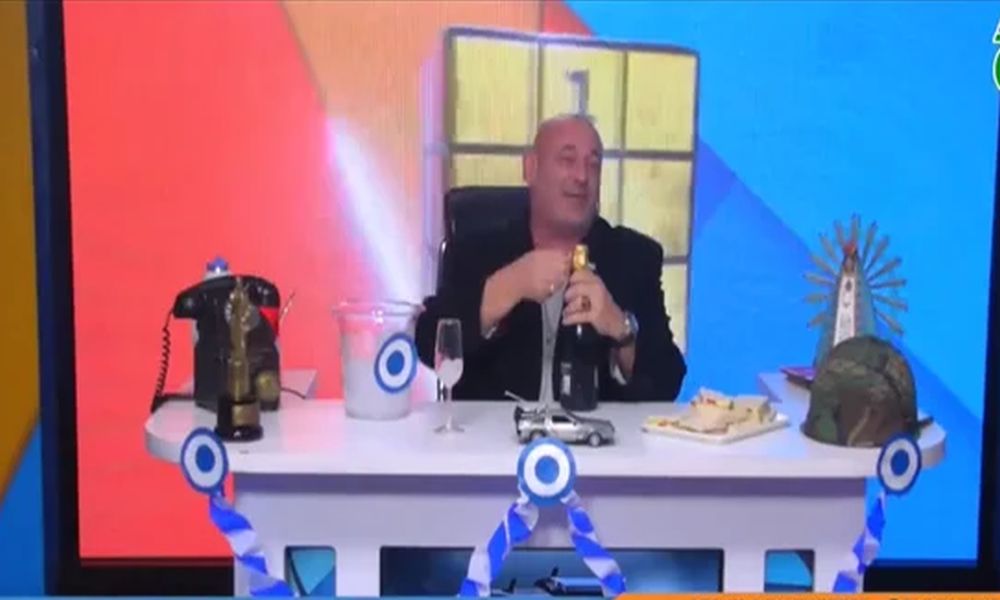 Αργεντινή: Παρουσιαστής πανηγυρίζει για τον θάνατο της Ελισάβετ – «Η γριά πήγε στην κόλαση» (Video)