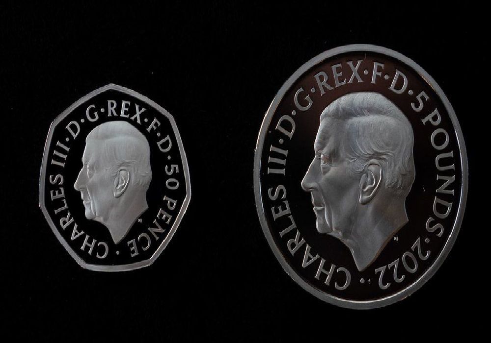 Το Βασιλικό Νομισματοκοπείο δημοσιοποίησε το πορτραίτο του βασιλιά Καρόλου Γ΄ στα νέα νομίσματα