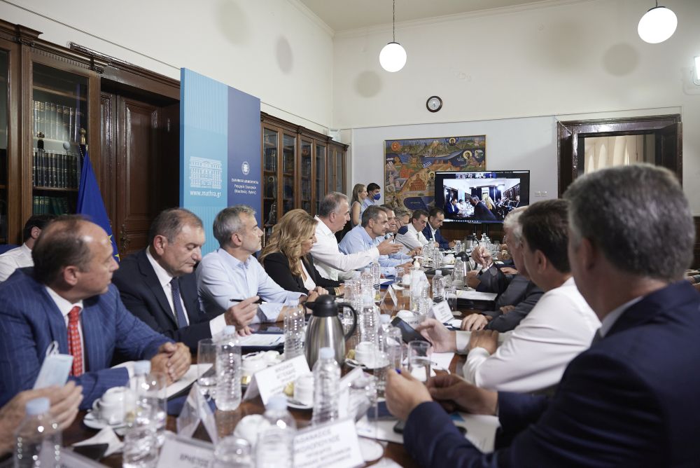 Οι εκτός λίστας έφαγαν… πόρτα στο Διοικητήριο