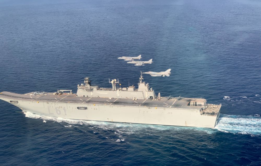 Απαντήσεις με… επιφυλακή και μεγάλες ασκήσεις