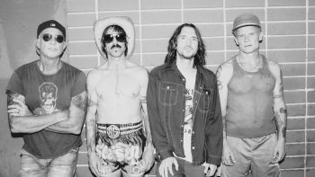 Τραγούδι αφιερωμένο στον Έντι Βαν Χάλεν κυκλοφόρησαν οι Red Hot Chili Peppers