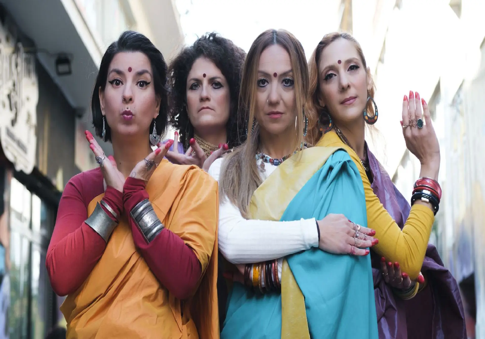 «Το Υπουργείο της Υπέρτατης Ευτυχίας»: Η παράσταση που αναδεικνύει νέους κώδικες στην υποκριτική