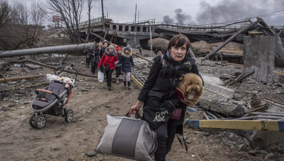 Αδειάζουν χωριά καθώς οι Ουκρανοί προσπαθούν να γλιτώσουν από την προσάρτηση στη Ρωσία