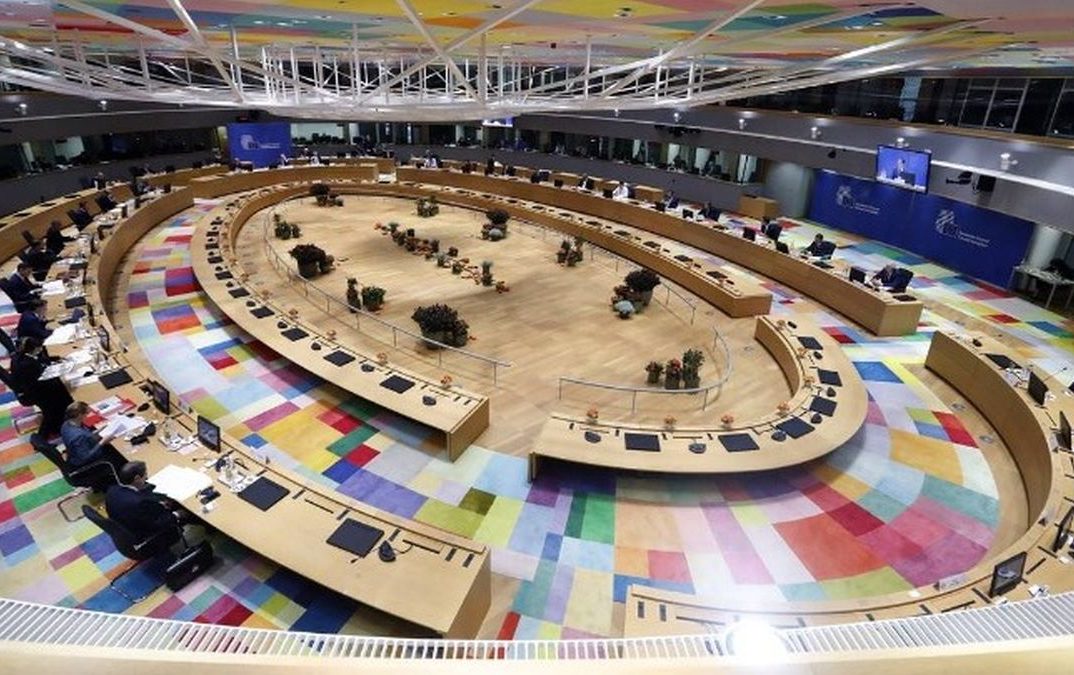 Σύνοδος ΕΕ για την ενέργεια: «Λευκός καπνός» με… πολλούς αστερίσκους