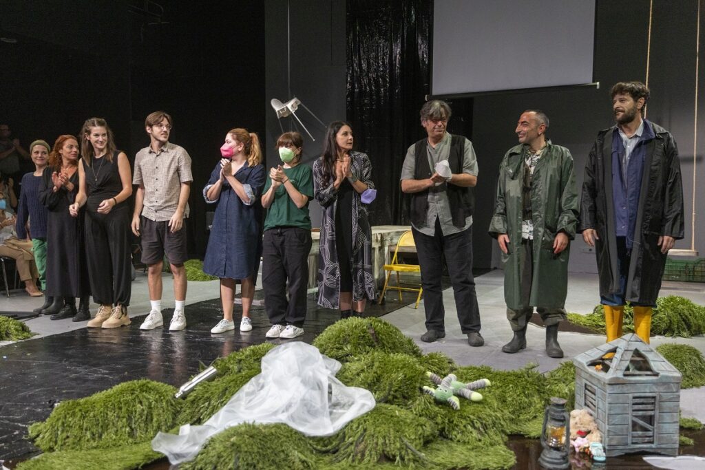 Θεσσαλονίκη: Οι «Αλεπούδες» άνοιξαν με επιτυχία την αυλαία της νέας θεατρικής σεζόν του ΚΘΒΕ