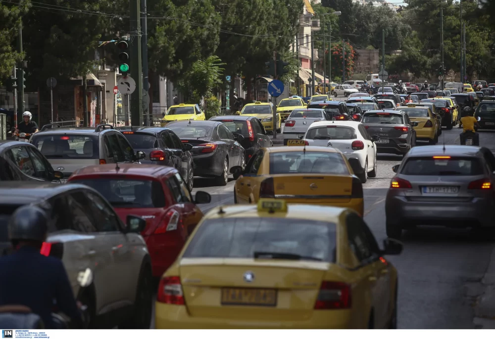 Έρευνα: Το αυτοκίνητο γίνεται απαραίτητη «πολυτέλεια»