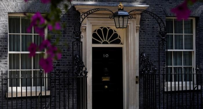 Φορολογική «κολοτούμπα» από τη βρετανική κυβέρνηση