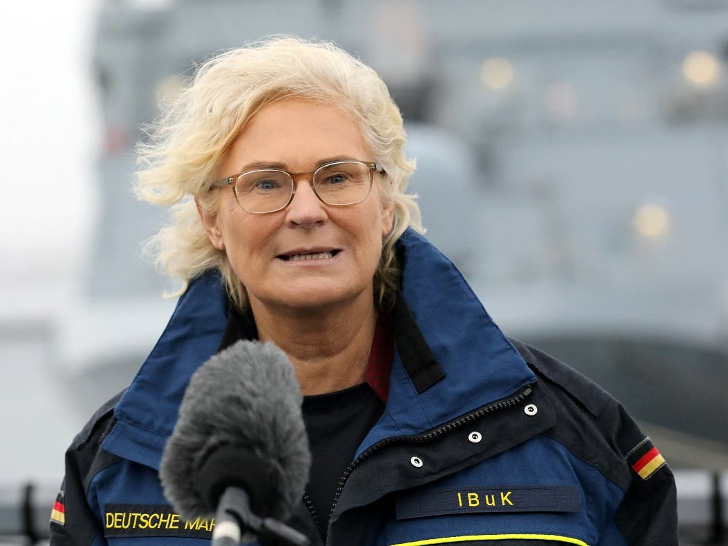 Ουκρανία: Αιφνιδιαστική επίσκεψη της γερμανίδας υπουργού άμυνας στην Οδησσό