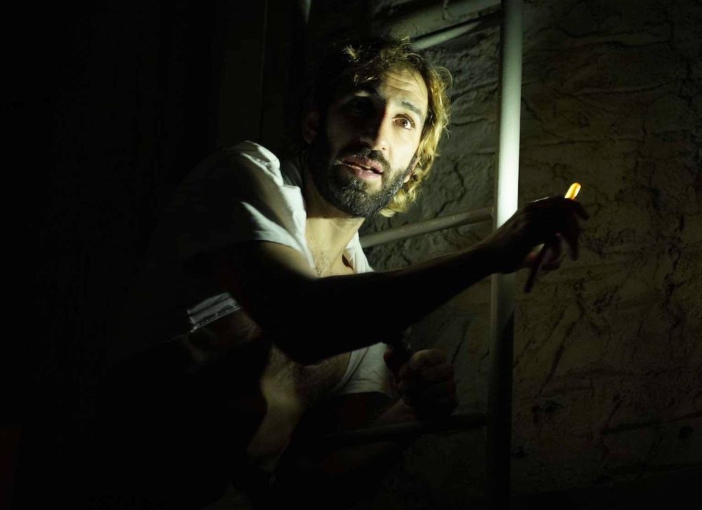 Χάρης Φραγκούλης: Το θέατρο είναι ένα «εμβόλιο» ζωής!