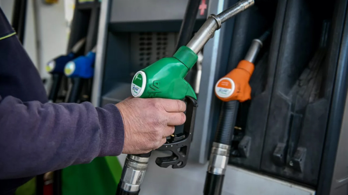 Έρχεται Fuel Pass 3 για βενζίνη – Επιστρέφει η επιδότηση στην αντλία για το diesel