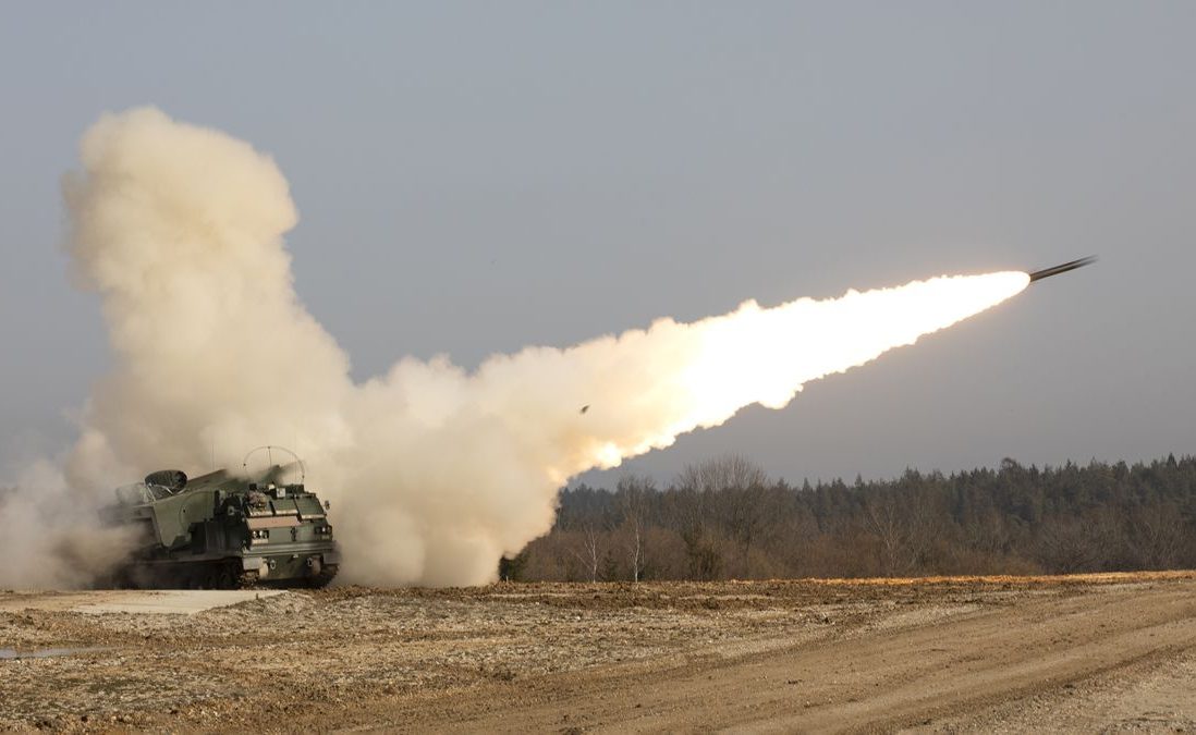 «Αρχίζουν» Στόλτενμπεργκ και Μεντβέντεφ τον Γ’ ΠΠ