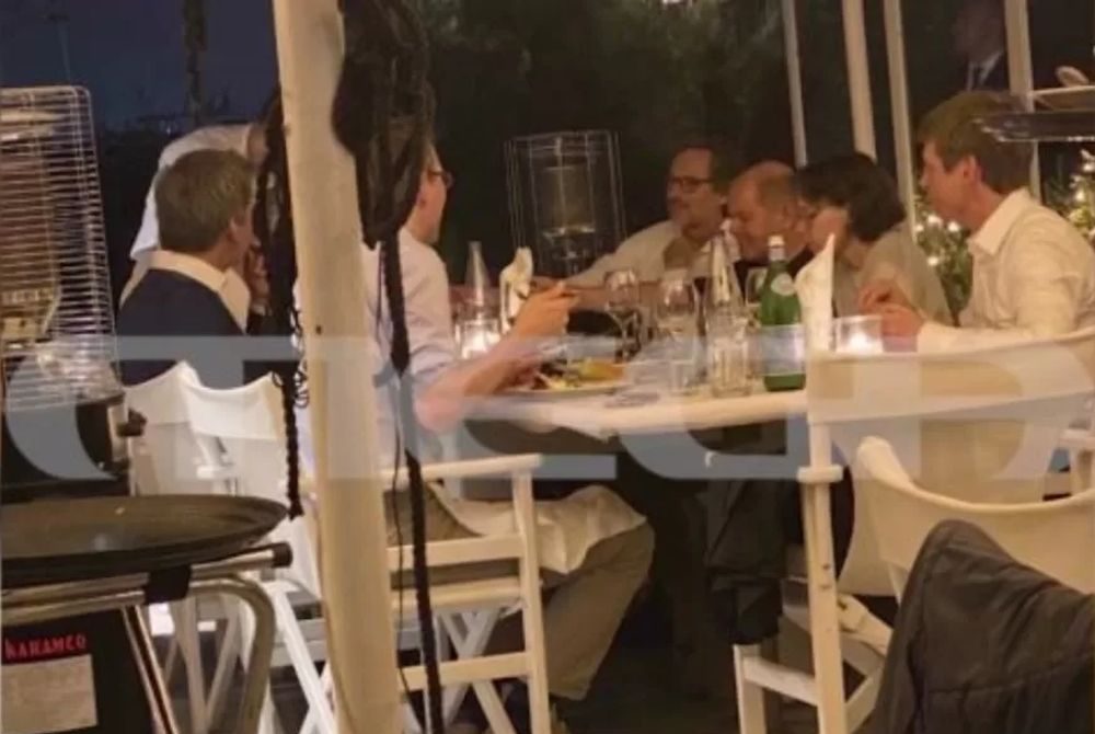 Στη Μαρίνα Φλοίσβου δείπνησε ο Σολτς