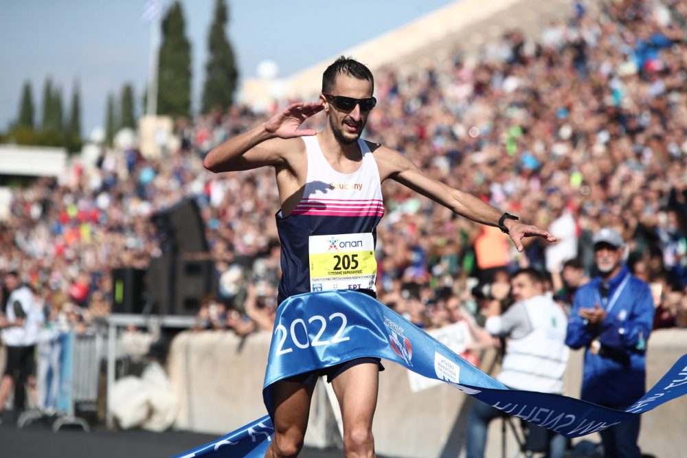 Ο Χ. Πιτσώλης πρώτος στον Μαραθώνιο με ανατροπή στο τελευταίο χιλιόμετρο!