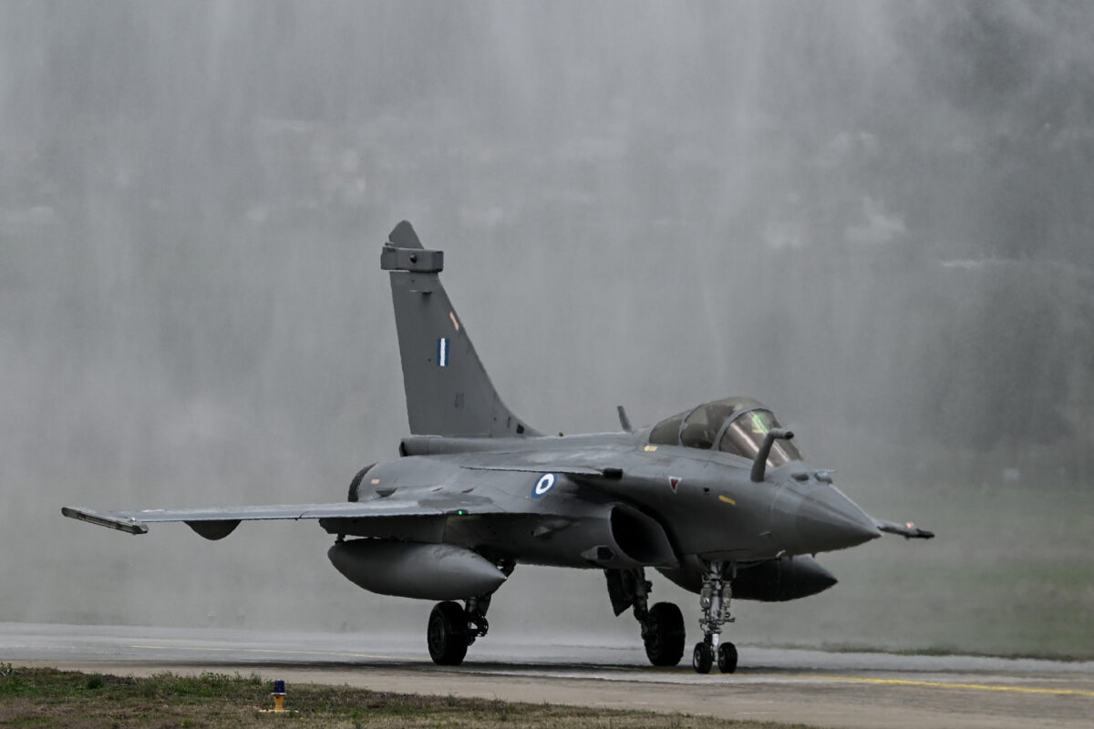 Δύο καινούργια Rafale παρέλαβε η Πολεμική Αεροπορία (Video)