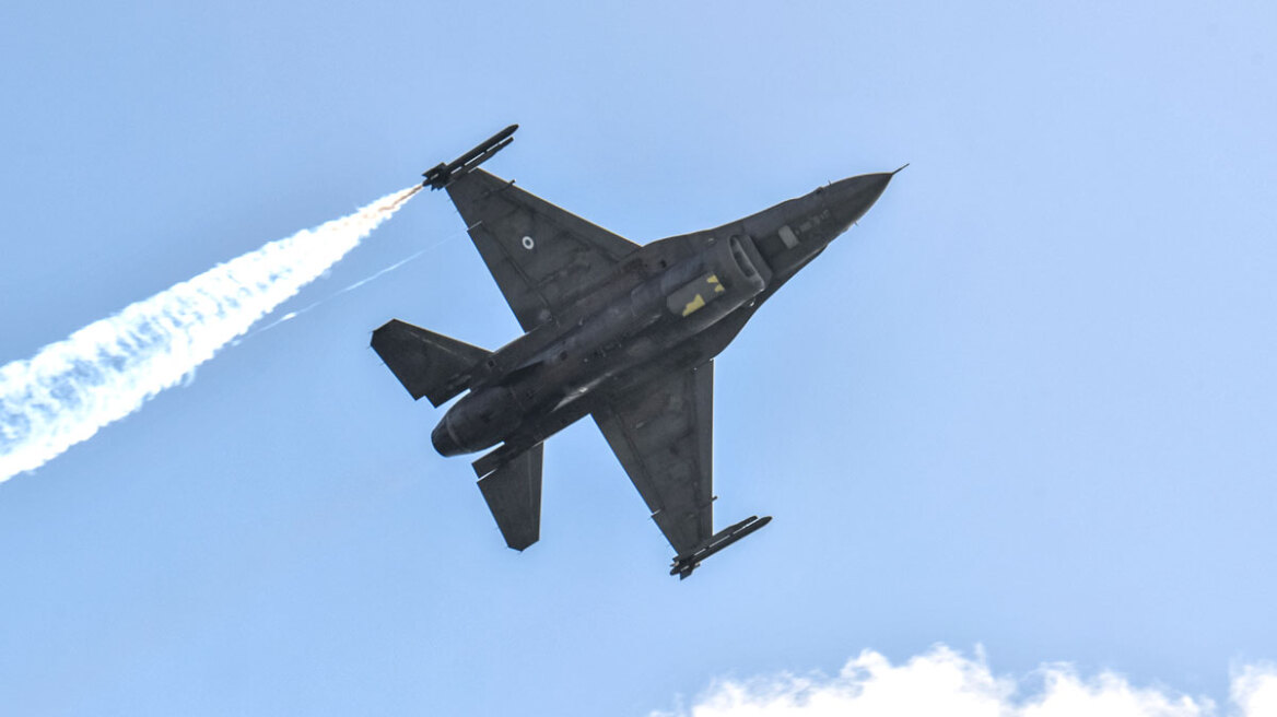 Το μήνυμα του πιλότου της ομάδας Ζευς από τις επιδείξεις στον Φλοίσβο (ΦΩΤΟ)