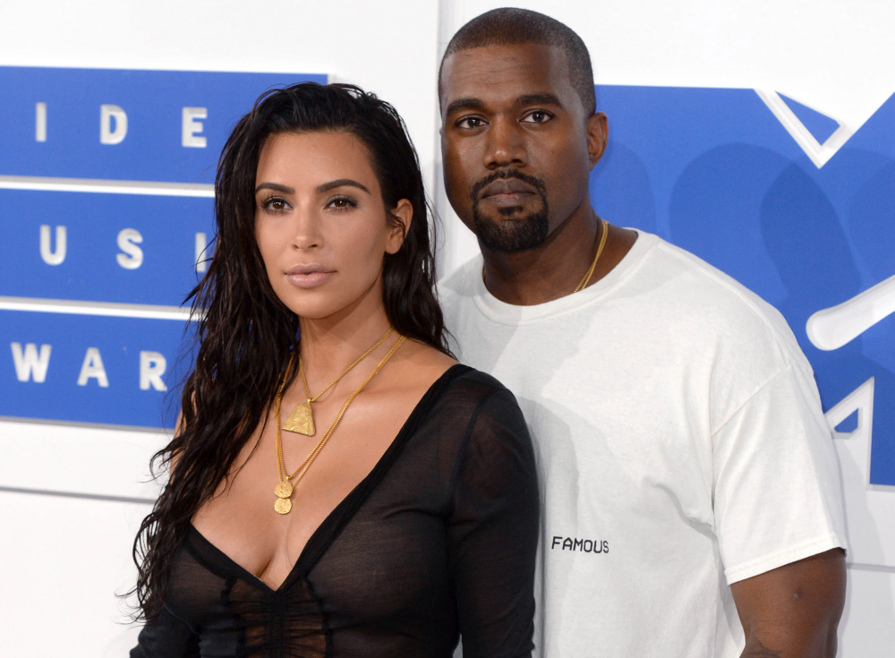 Κιμ Καρντάσιαν: «Αισθάνομαι καταπατημένη και τρομοκρατημένη»