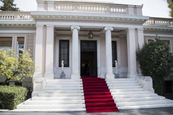 Στις 12:30 συνεδριάζει εκ νέου το υπηρεσιακό υπουργικό συμβούλιο – Την Κυριακή συγκροτείται σε σώμα η νέα Βουλή