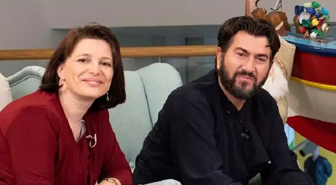 Έφοδος της oικονομικής αστυνομίας στα σπίτια του πατέρα Αντωνίου και της πρεσβυτέρας