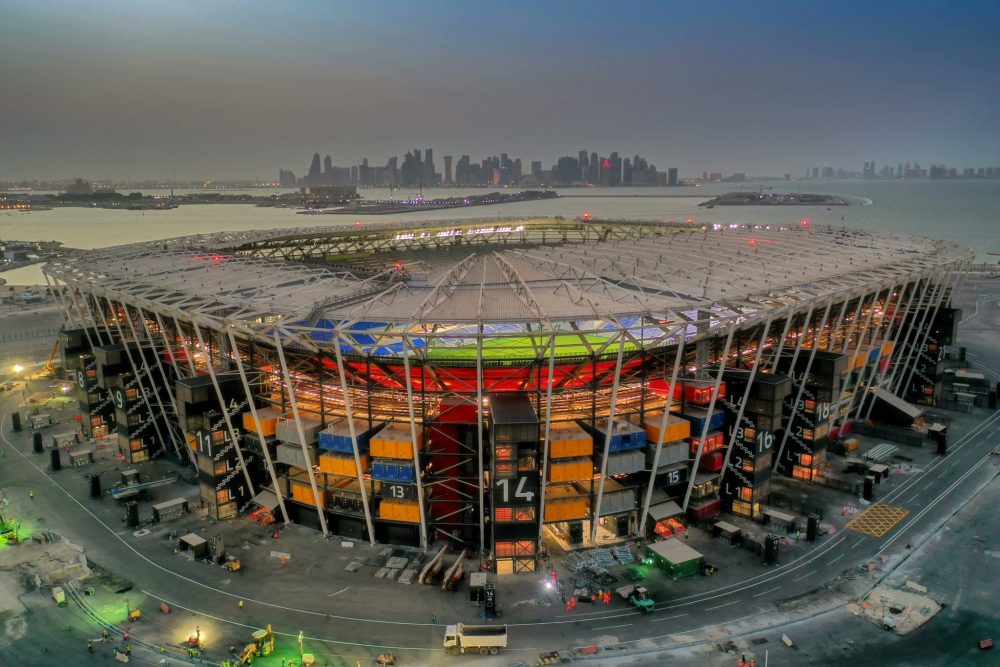 Μουντιάλ: Αποσυναρμολογείται το «Stadium 974» που κτίστηκε με κοντέινερ (Video)