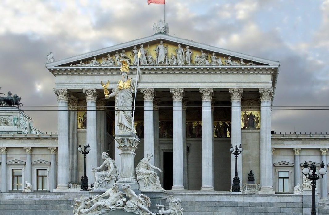 Αυστρία: Κατηγορίες σε Έλληνα υπήκοο για κατασκοπεία υπέρ της Μόσχας