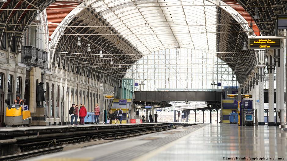 Με στρατιώτες ο Σούνακ στη μάχη των βρετανικών απεργιών