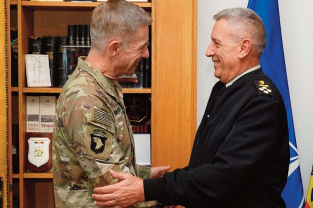 Τι συζήτησαν πίσω από κλειστές πόρτες οι στρατηγοί Ελλάδας και ΗΠΑ