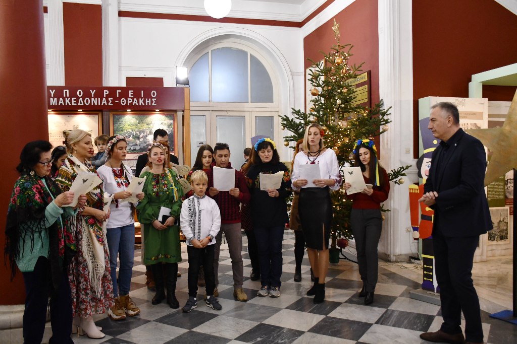 Θεσσαλονίκη: Μπάντες και χορωδίες έψαλαν τα κάλαντα στον Στ. Καλαφάτη