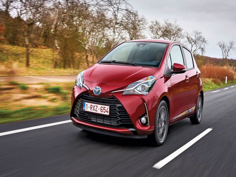 Στροφή των Ελλήνων στα υβριδικά αυτοκίνητα