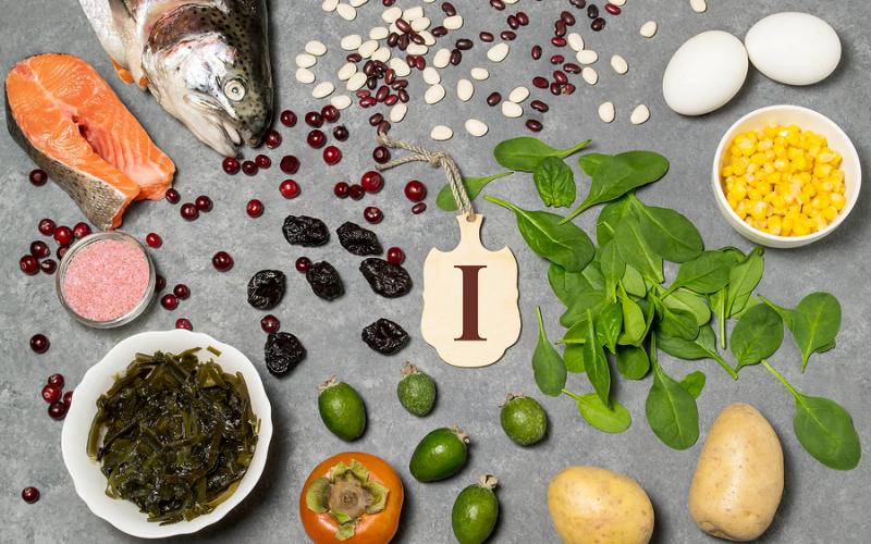 Τροφές με ιώδιο για υγιή θυρεοειδή: Ποιες είναι οι κορυφαίες