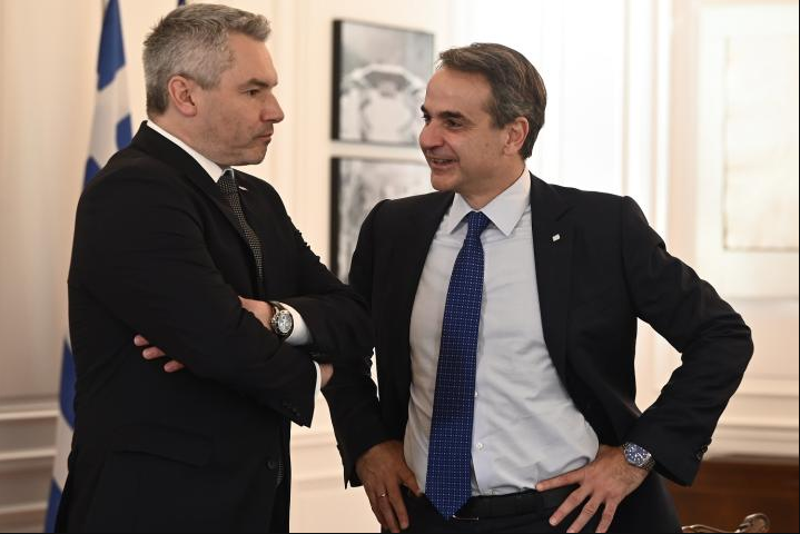 Ενεργειακό και μεταναστευτικό στη συνάντηση Κ. Μητσοτάκη – Κ. Νεχάμερ