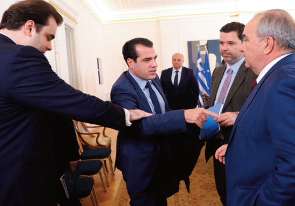 Μία Αριστερά, μία Δεξιά