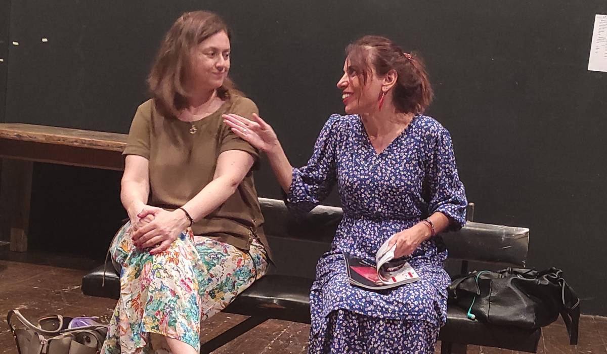 To έριξε στο σανίδι…