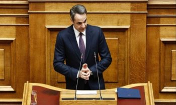 Κ. Μητσοτάκης στη Βουλή: Νέο μισθολόγιο για τις Ένοπλες Δυνάμεις και «βολές» κατά Τσίπρα