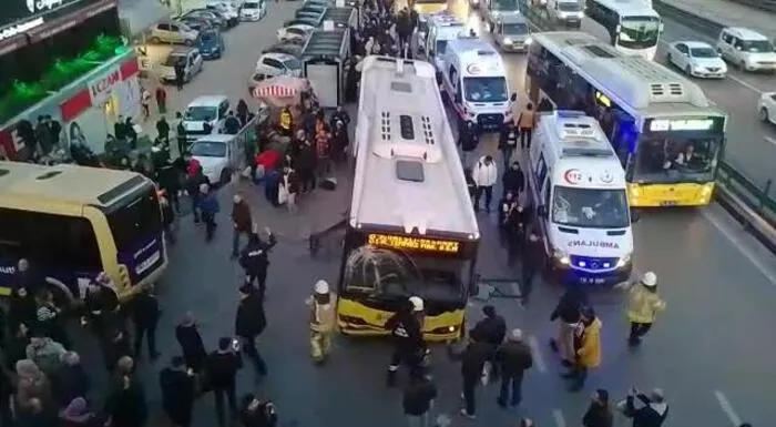 Κωνσταντινούπολη: Λεωφορείο πέφτει πάνω σε πεζούς – Ένας νεκρός, 5 τραυματίες (βίντεο)