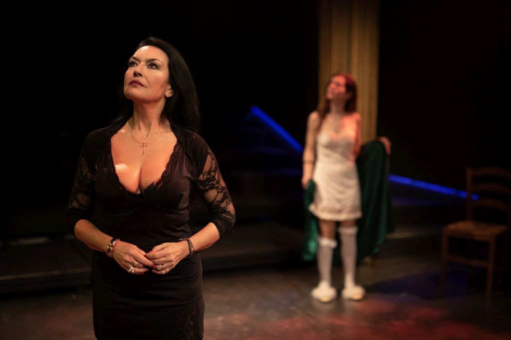 Ελένη Φιλίνη στην «Κ»: Οι γυναίκες πρέπει να είναι αυτοδύναμες και αυτόφωτες