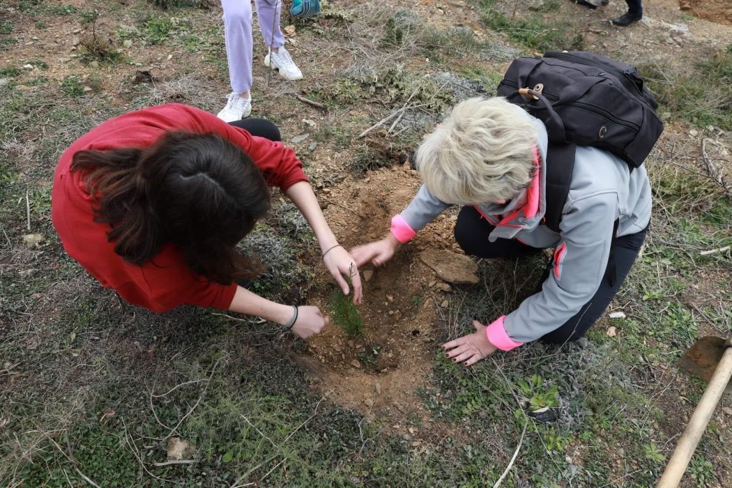 Ανταποκρίθηκαν στη διοικούσα της ΝΔ παρά το κρύο