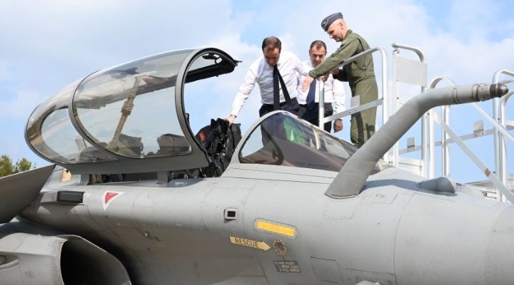 Επίσκεψη ΥΕΘΑ Ελλάδας-Γαλλίας στην 114 Πτέρυγα Μάχης