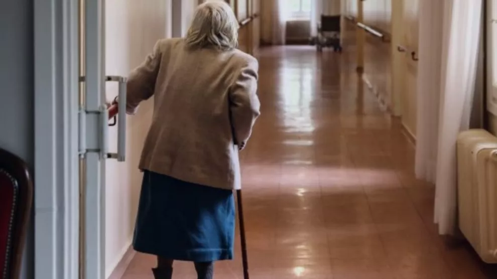 Γηροκομείο…κολαστήριο στον Κορυδαλλό – Εξαθλιωμένοι ηλικιωμένοι με ψώρα και αφυδάτωση!