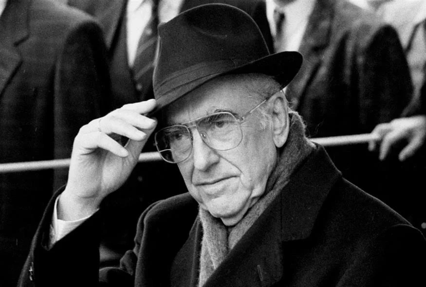 «Τους έβαλε τα γυαλιά» και πάλι ο Ανδρέας