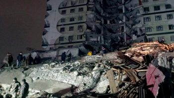 Σεισμός στην Τουρκία: Ξύπνησαν στην Ελλάδα οι εφιαλτικές μνήμες του ’99