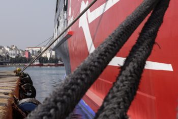 Δένουν κάβους τα πλοία από την Τετάρτη λόγω 48ωρης πανελλαδικής απεργίας