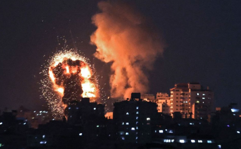 Αεροπορικά πλήγματα στη Λωρίδα της Γάζας εξαπέλυσε το Ισραήλ