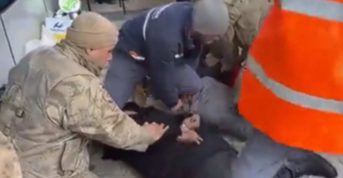 Οργιάζει το πλιάτσικο στις σεισμόπληκτες τουρκικές πόλεις