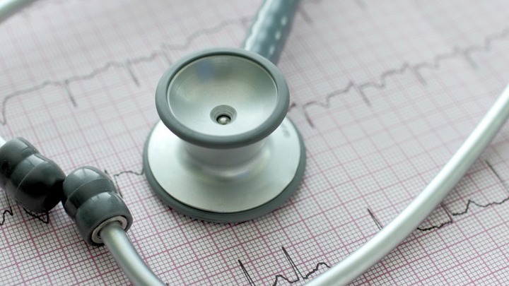 Χ. Χρυσοχόου: Σύντομα διαθέσιμη δωρεάν εφαρμογή για τον αιφνίδιο καρδιακό θάνατο