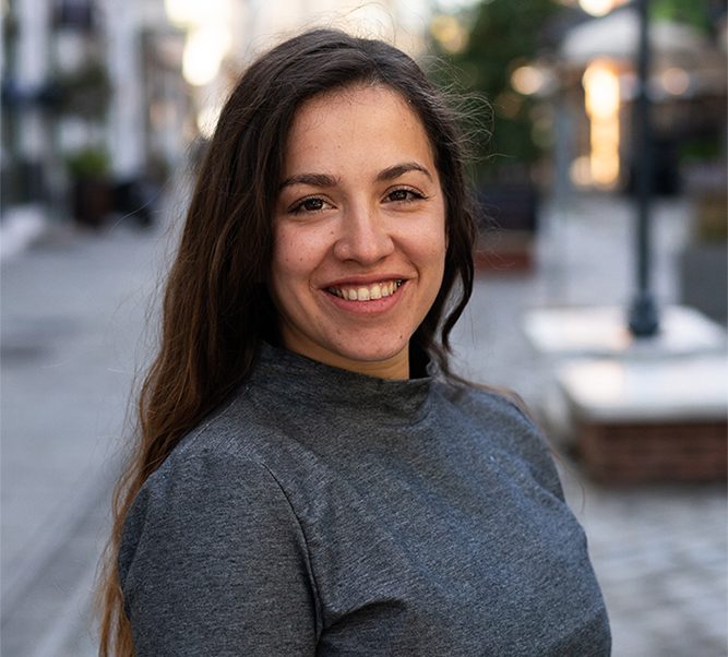 Ανθή Ιωαννίδου: «Πρέπει να πάρουμε μία βαθιά αναπνοή και να γνωρίσουμε το “διαφορετικό”»