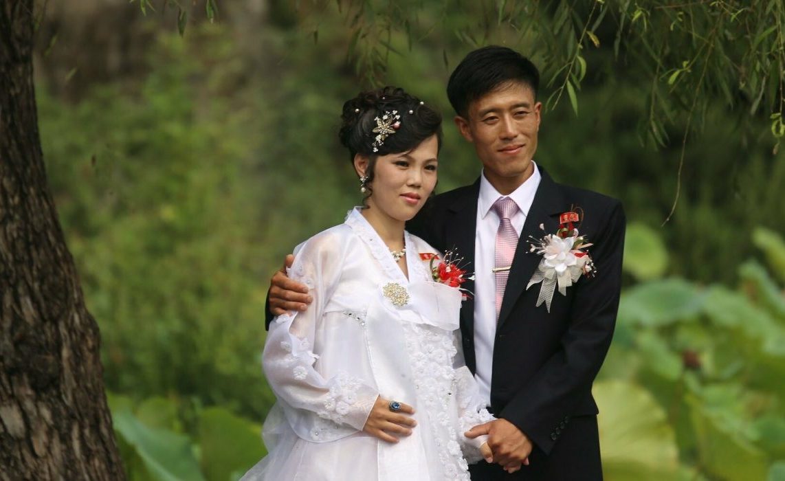 Ν. Κορέα: Στο πιο χαμηλό επίπεδο βρίσκεται η τελετή του γάμου